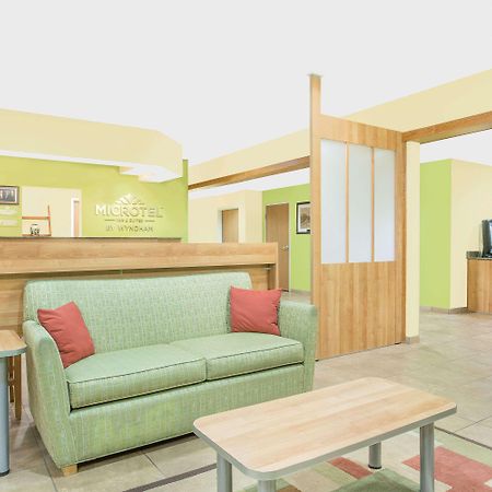 Microtel Inn & Suites By Wyndham Tuscumbia/Muscle Shoals Bagian luar foto