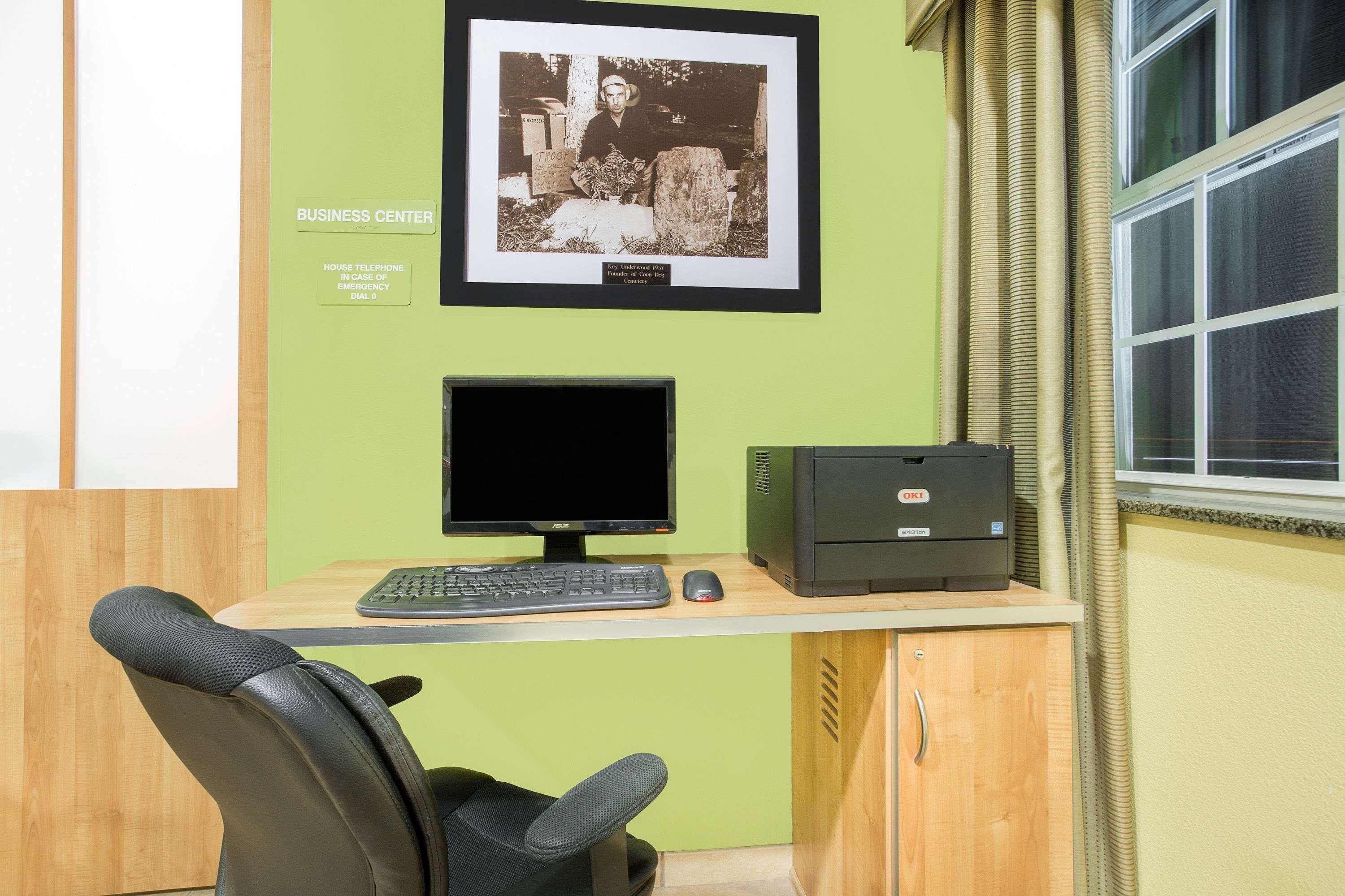 Microtel Inn & Suites By Wyndham Tuscumbia/Muscle Shoals Bagian luar foto